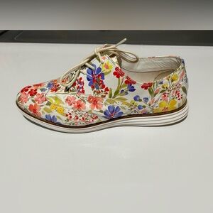 Used floral Oxford casual women shoes